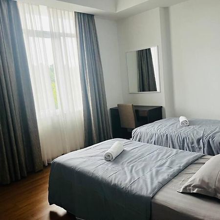 Bay Resort Condominium 3-Bedrooms With Swimming Pool Near The Seaside Miri Buitenkant foto